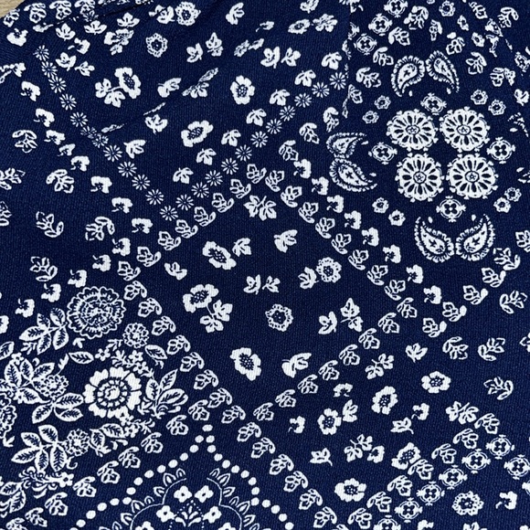 Blue and White Patterned Jumpsuit, Size Medium - Picture 15 of 15